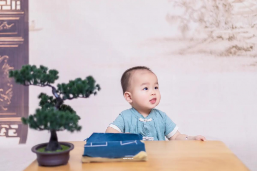 榆林宝宝眼屎多是什么原因 榆林宝宝眼屎多是什么原因